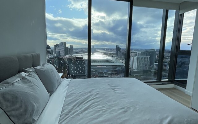 Luxury 2B2B Well Furnished Spectacular View