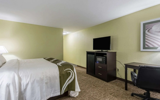 Quality Inn & Suites Hotel Muncie