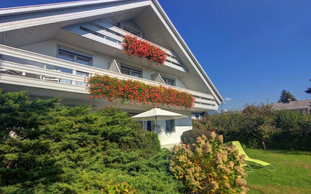 Luxurious Apartment in Bled With Garden