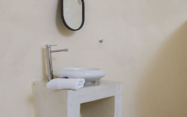 White Cave Villa By Caldera Houses