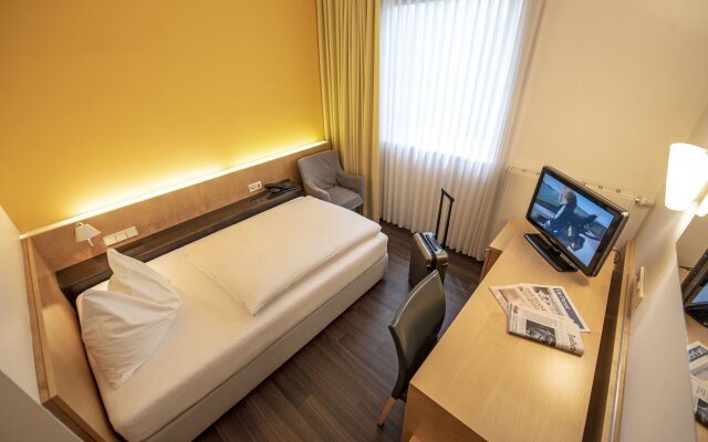 HEINhotel vienna airport