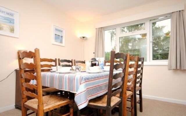 Beacon Square, Emsworth 414122