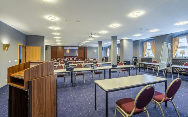 SL'otel im Parforcehaus