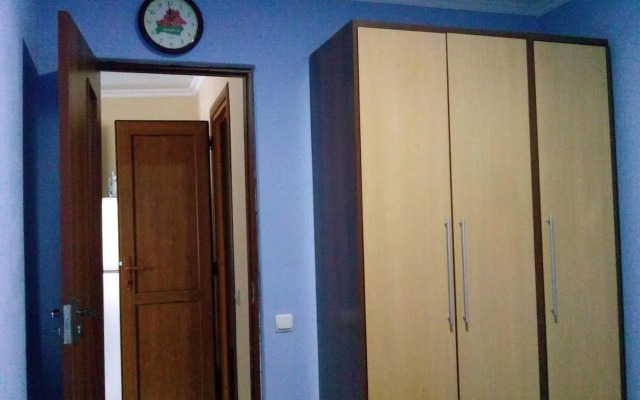Apartment On Erekle 25a