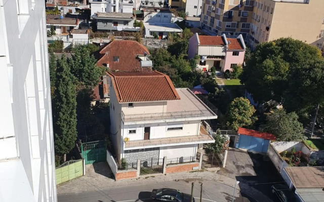 Rovena's Apartment - free parking