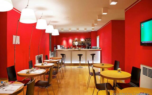 Mercure Milano Solari Hotel