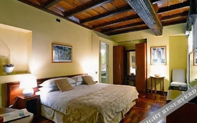 Hotel Boutique Antiche Mura