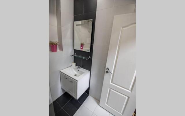 Huge Stylish Apartment Monroe 1 / City Centre