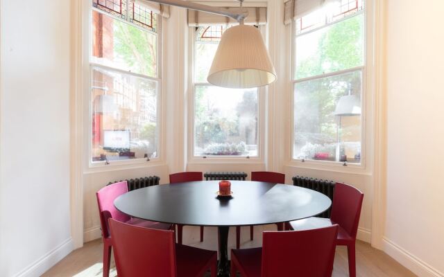2 Bdr South Kensington by the Residences
