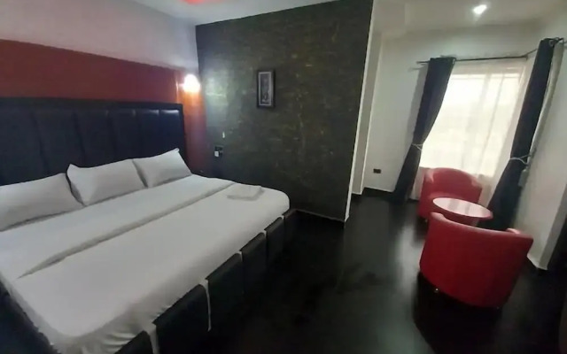 Pefas Ville Hotel
