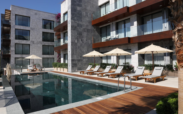 Mare Deluxe Residences & Villas
