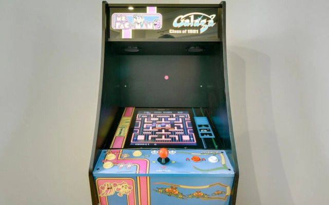 Dog-friendly Durham Home - Walk Downtown!