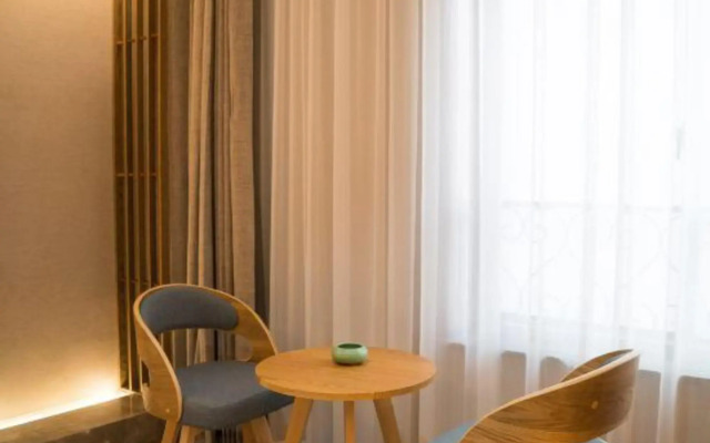 Ripple hotel(Jiashan RT Mart store)