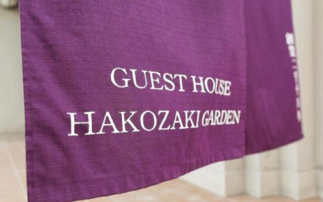 GUESTHOUSE HAKOZAKI GARDEN - Hostel