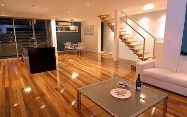 Aqua Ocean Villas