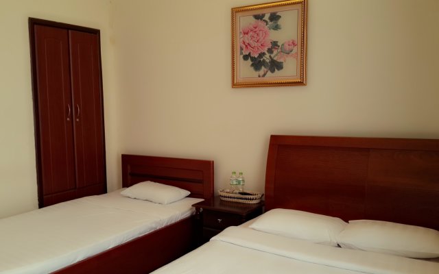 N Dung Hotel