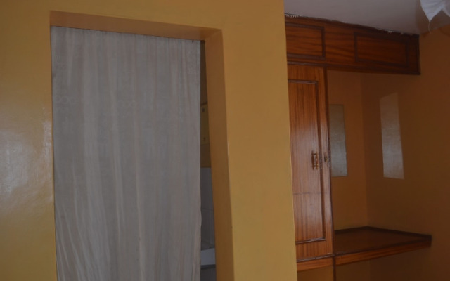 Maendeleo Parkview Hotel