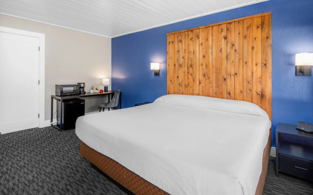 The Inn at Boatworks