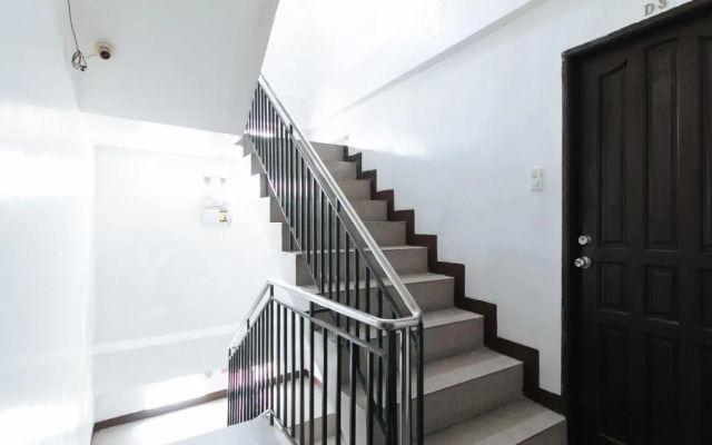 CMJ Apartment by RedDoorz