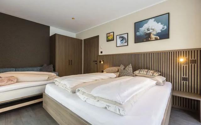 Spacious Apartment With Terrace