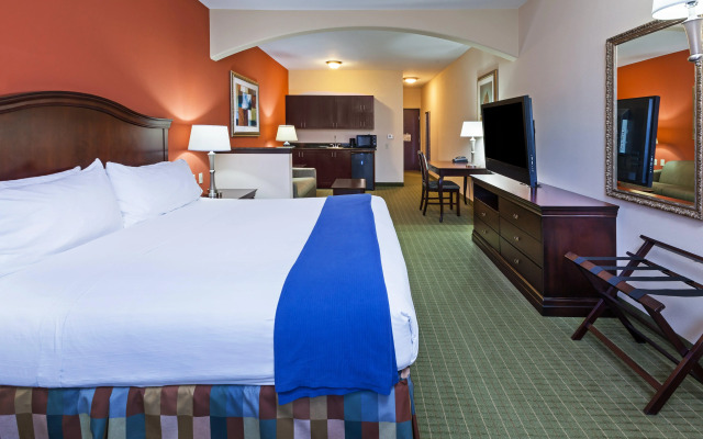 Holiday Inn Express and Suites Henderson by IHG
