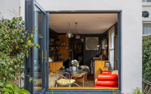 Host Stay Bernard Road Townhouse