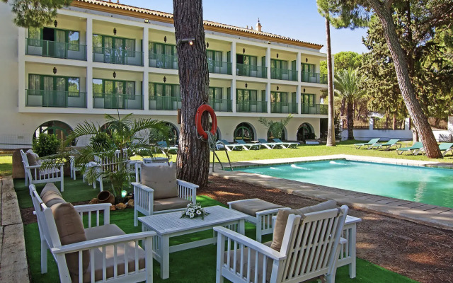 Hotel Oromana