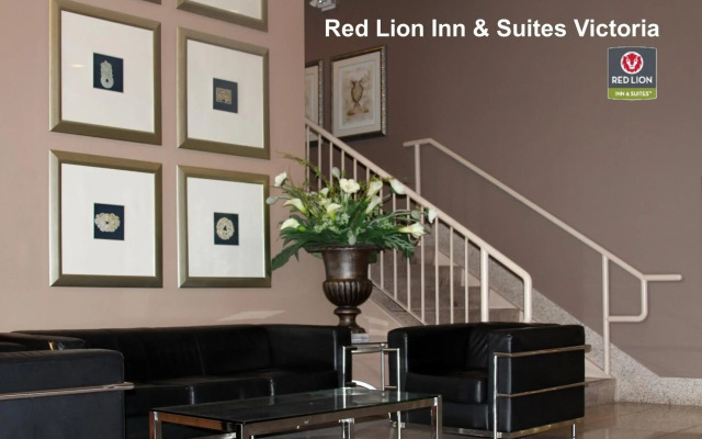 Red Lion Inn and Suites