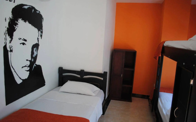 Hostal Zleeping