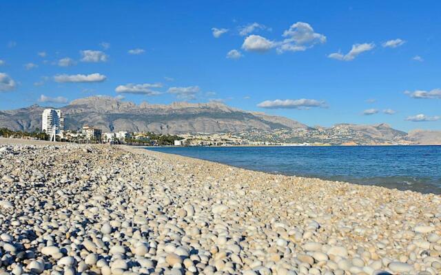 Albir Apartments by Renteando