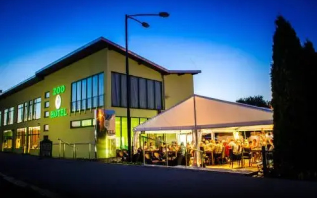 Hotel Zoo