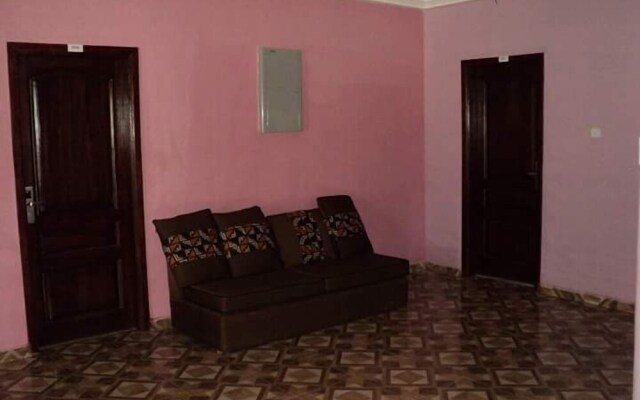 Yabah Hotel
