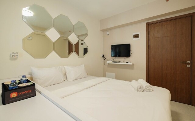 Homey and Comfy Studio Cinere Resort Apartment