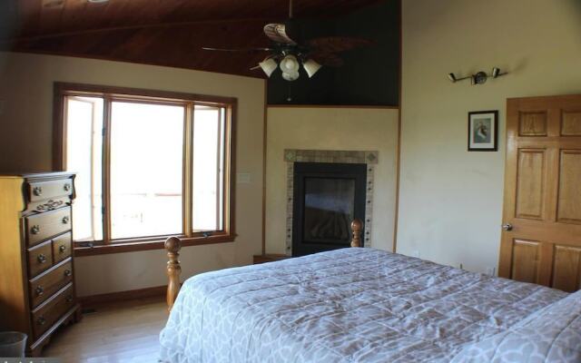 Mountain Lake Paradise