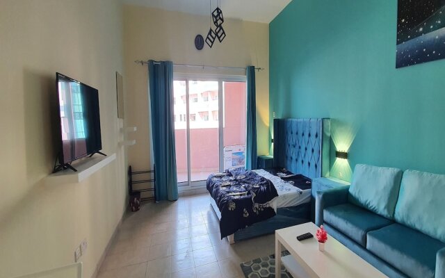 Stunning Furnished Studio Apartment in the Heart of Dubai