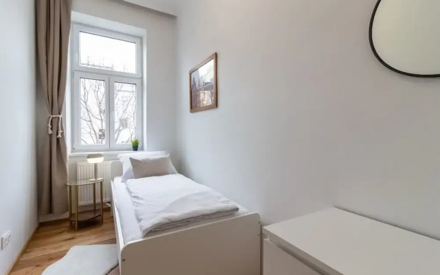 Schönbrunn City Apartment is calling