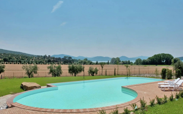 Apartment in Monte del Lago Near Lake Trasimeno