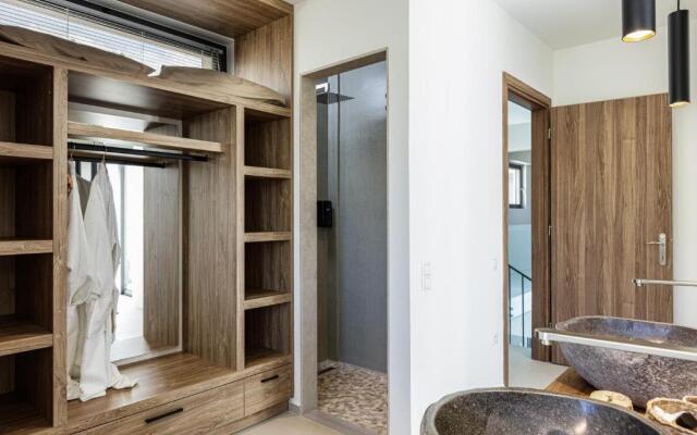 Porti Villas Aphrodite