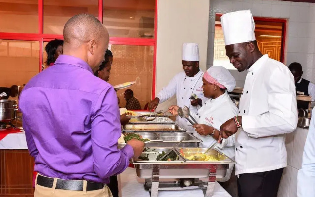 Seasons Airport Hotel