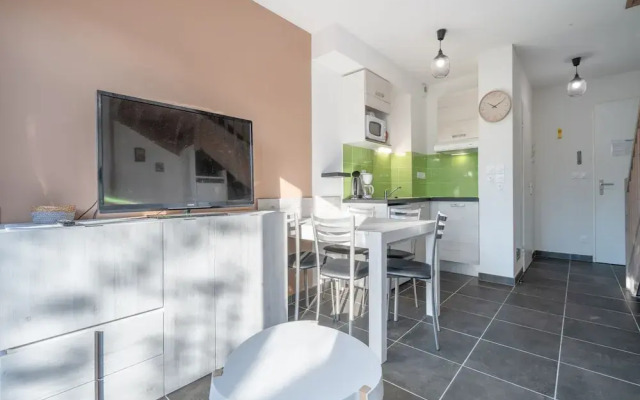 Villa in Valras-plage Near Sandy Beach