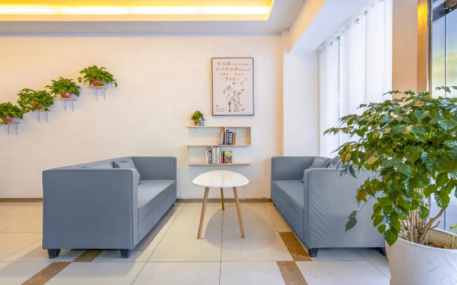 Hanting Hotel Nanjing Bancang Jiangwang Temple Metro Station
