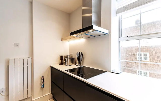 Stylish East London Flat Near Spitalfields Market