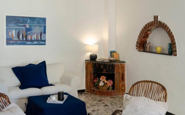 ALTIDO Spacious 2 BR Apt with Terrace at the Heart of the Vernazza