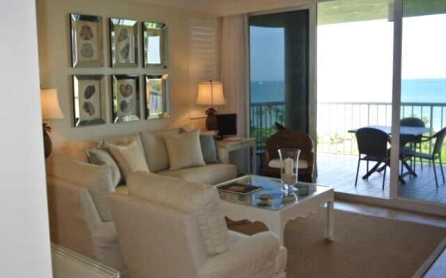 Seagate W 502 - 2 Br Condo