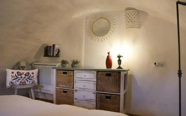 TD Dimora di Genna Trulletto With Lush Garden Pool