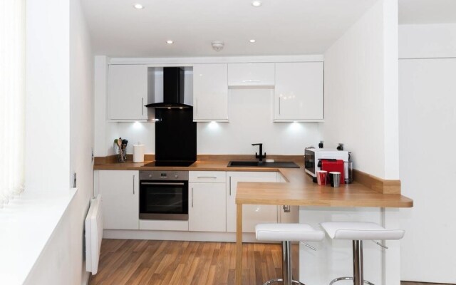 Amazing 2BR Manchester Apartment