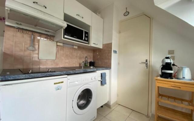 Cosy 36m With Balcony Near The Beach!