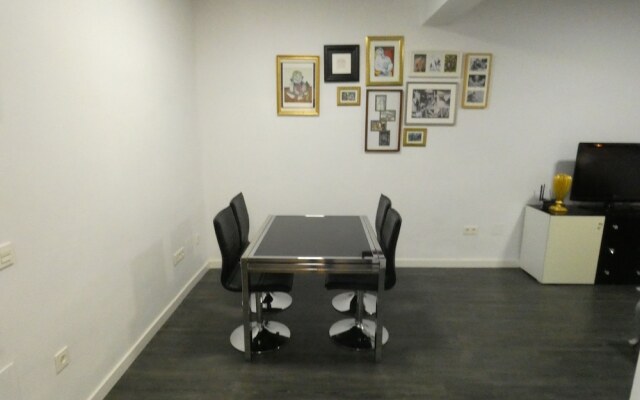 A 20 Pasos del Museo Picasso