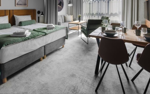 MONTOWNIA Lofts & Experience