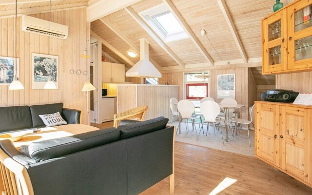 Uniquely Designed Holiday Home in Hals Near Sea